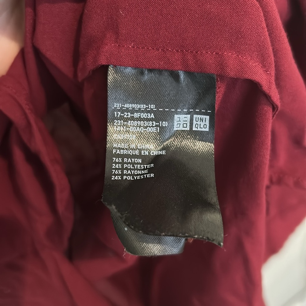 Uniqlo Women's Red Blouse - Picture 3 of 3